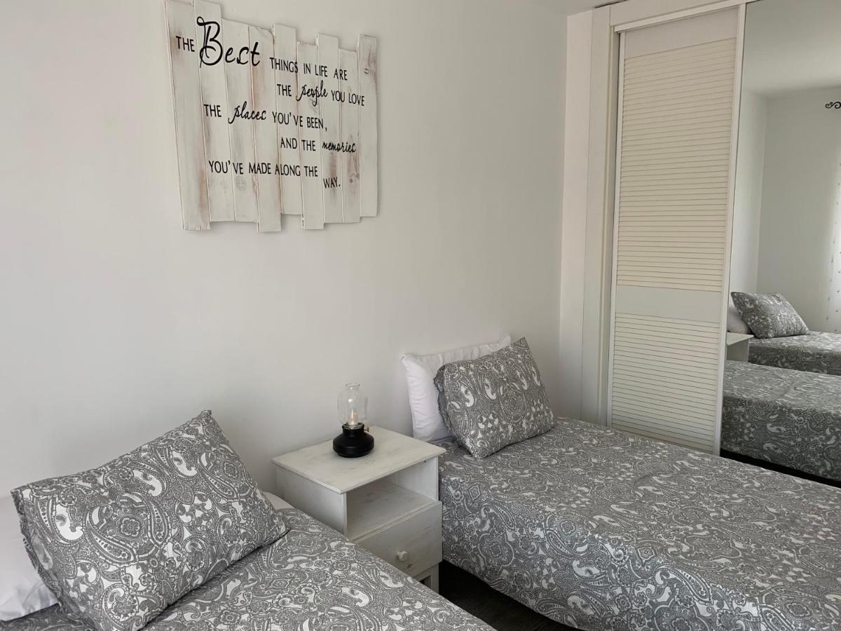 Atico Gaviota Terraza Y Parking Apartment Гранада Екстериор снимка